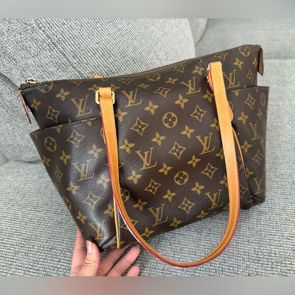 ❤️Louis Vuitton❤️ totally PM in monogram - Picture 4 of 13